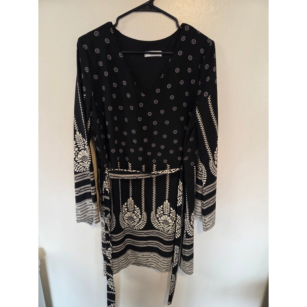 Ovi Black Cream Boho Medallion Print V-Neck Long Sleeve Belted Shift Dress